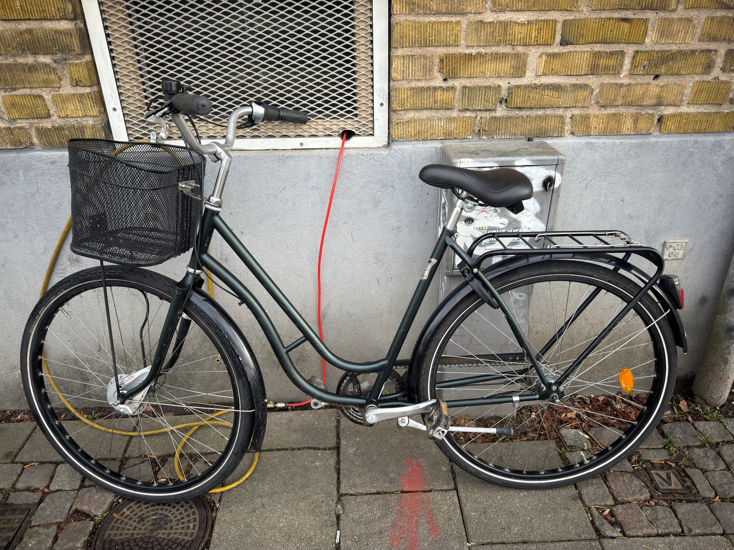 Pilen damcykel 28 tum 7 växlar